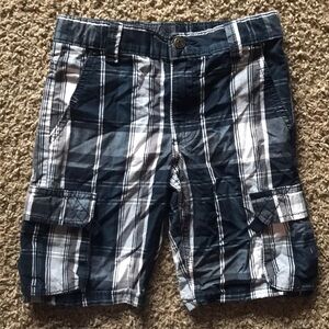 Wrangler Dark Blue Gray Plaid Cargo Shorts